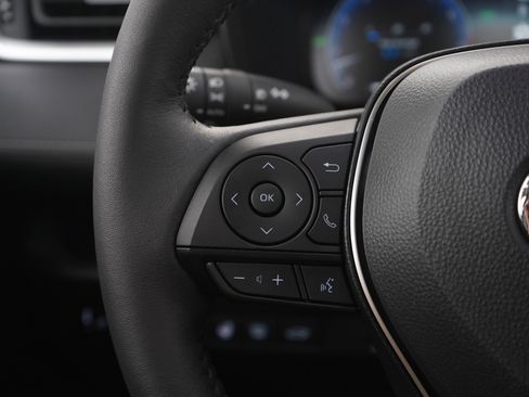 Used 2025 Toyota RAV4 Limited image 24