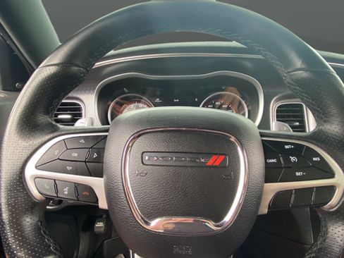 Used 2018 Dodge Charger R/T RWD image 16