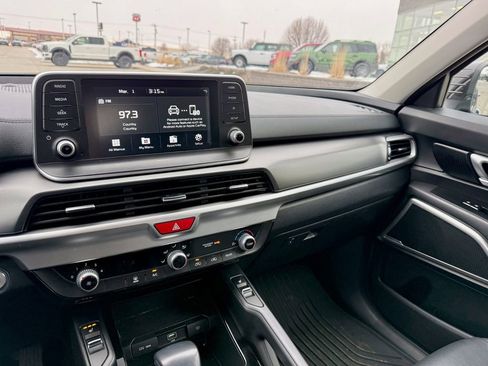 Used 2021 Kia Telluride S image 18