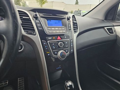 Used 2016 Hyundai Elantra GT w/ Option Group 02 FWD image 27