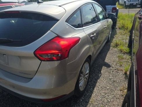 Used 2018 Ford Focus Titanium FWD image 3