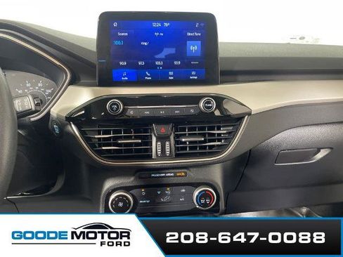 Certified 2022 Ford Escape SE AWD/4WD image 15