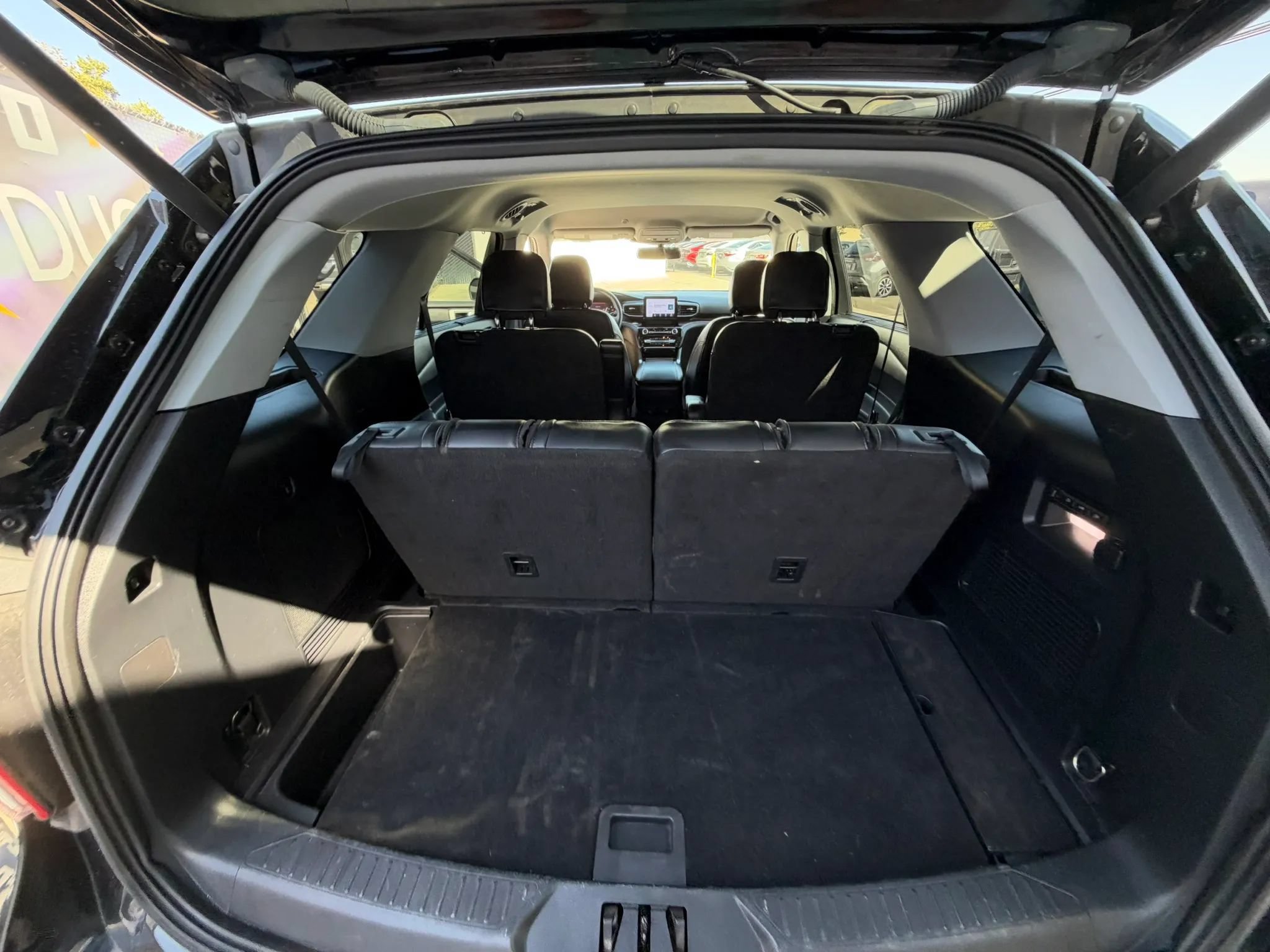 Used 2022 Ford Explorer Limited w/ Equipment Group 301A AWD/4WD image 47