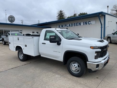 Used 2025 Chevrolet Silverado 3500 W/T w/ WT Convenience Package image 22