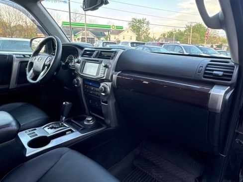 Used 2017 Toyota 4Runner Limited AWD/4WD image 25