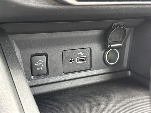 Certified 2024 Nissan Sentra S image 27