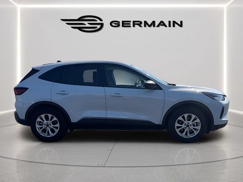 Used 2025 Ford Escape Active FWD image 9