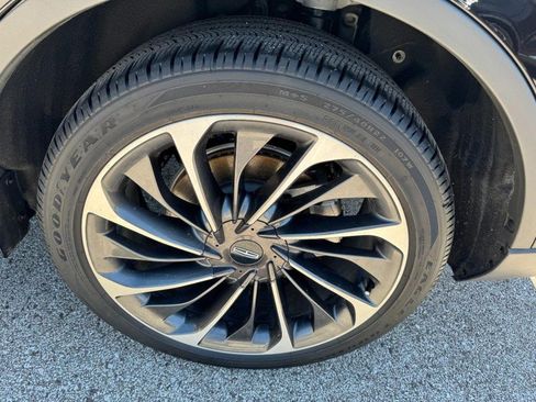 Certified 2024 Lincoln Aviator Reserve w/ Equipment Group 201A AWD/4WD image 27