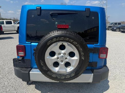 Used 2015 Jeep Wrangler Unlimited Sahara w/ Connectivity Group image 4