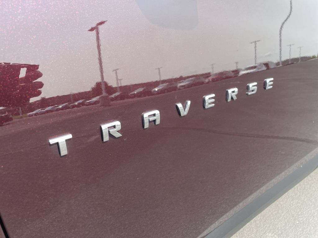 Used 2018 Chevrolet Traverse LT w/ LPO, Cargo Package AWD/4WD image 29