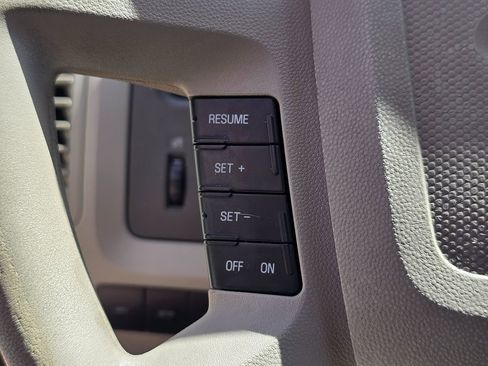 Used 2008 Ford Escape 2WD Hybrid image 33