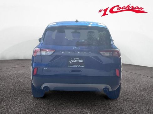 Used 2022 Ford Escape SE w/ Convenience Package FWD image 8
