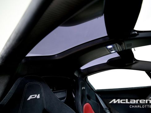 Used 2015 McLaren P1 image 23