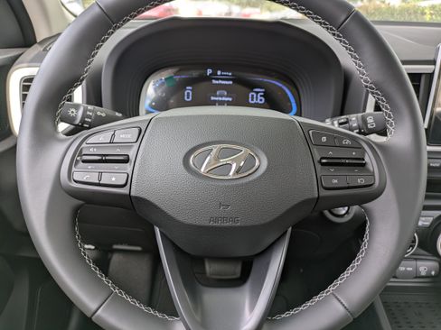 New 2026 Hyundai Venue SEL FWD image 21