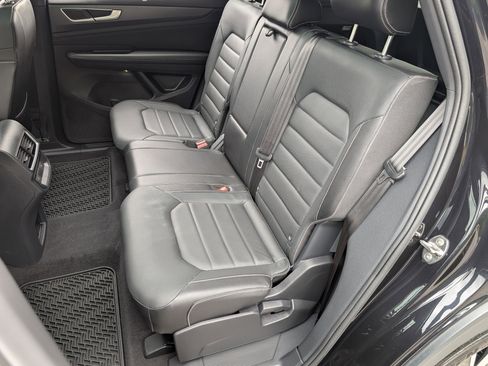Used 2024 Volkswagen Atlas Cross Sport SEL AWD/4WD image 18