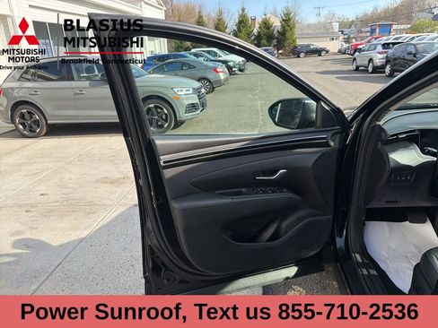 Used 2023 Hyundai Tucson SEL w/ Convenience Package image 16