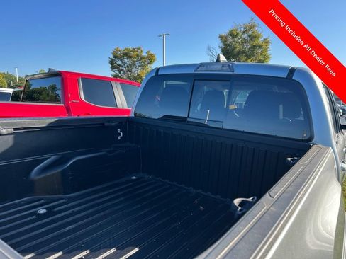 Used 2023 Toyota Tacoma SR5 RWD image 5