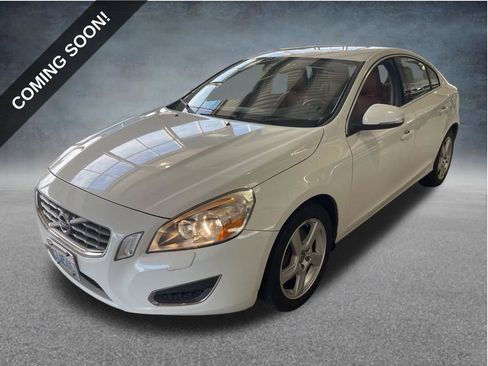Used 2013 Volvo S60 T5 AWD/4WD image 2