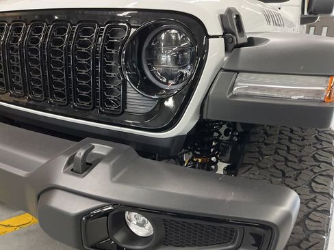 New 2026 Jeep Wrangler Unlimited Sport AWD/4WD image 10