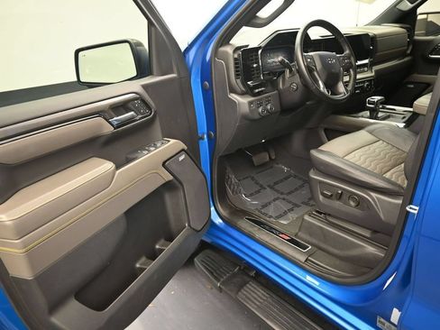 Used 2024 Chevrolet Silverado 1500 ZR2 w/ Technology Package AWD/4WD image 11