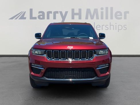 New 2025 Jeep Grand Cherokee Limited image 8