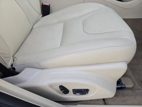 Used 2015 Volvo V60 T5 Premier image 20