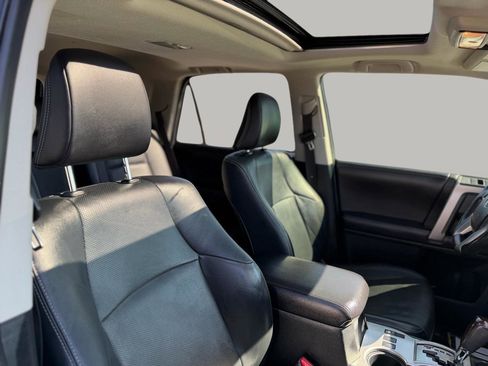 Used 2016 Toyota 4Runner Limited image 33