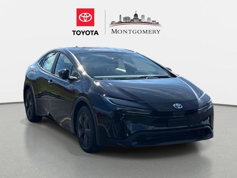 New 2026 Toyota Prius LE FWD image 1