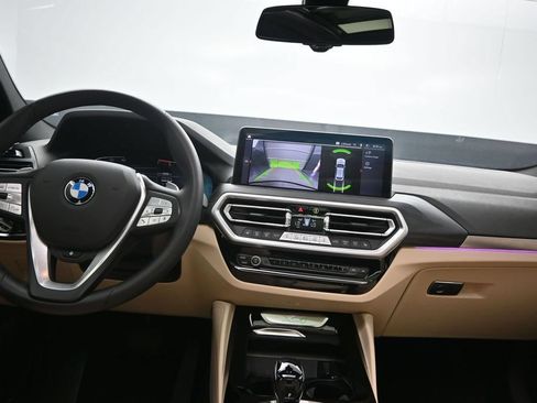 Used 2022 BMW X4 xDrive30i w/ Premium Package AWD/4WD image 19