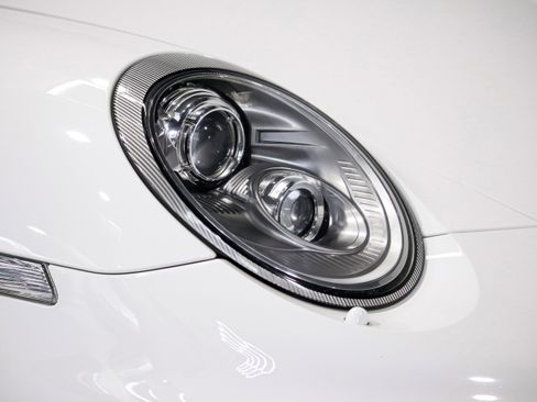 Used 2011 Porsche 911 Turbo image 41