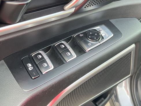 Used 2025 Kia Telluride S FWD image 13