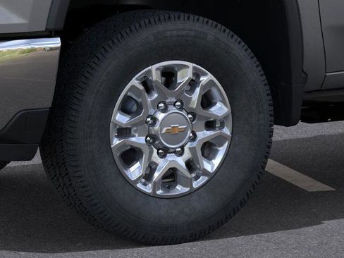 New 2026 Chevrolet Silverado 2500 LT image 9