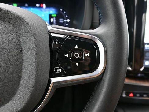 Used 2024 Volvo XC60 T8 Ultimate w/ Protection Package Premier AWD/4WD image 26