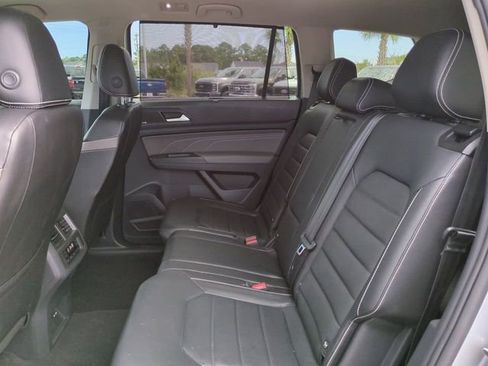 Used 2022 Volkswagen Atlas SEL Premium image 14
