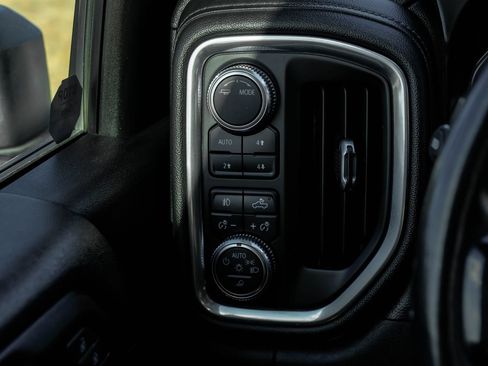 Used 2020 GMC Sierra 2500 Denali w/ Technology Package AWD/4WD image 27