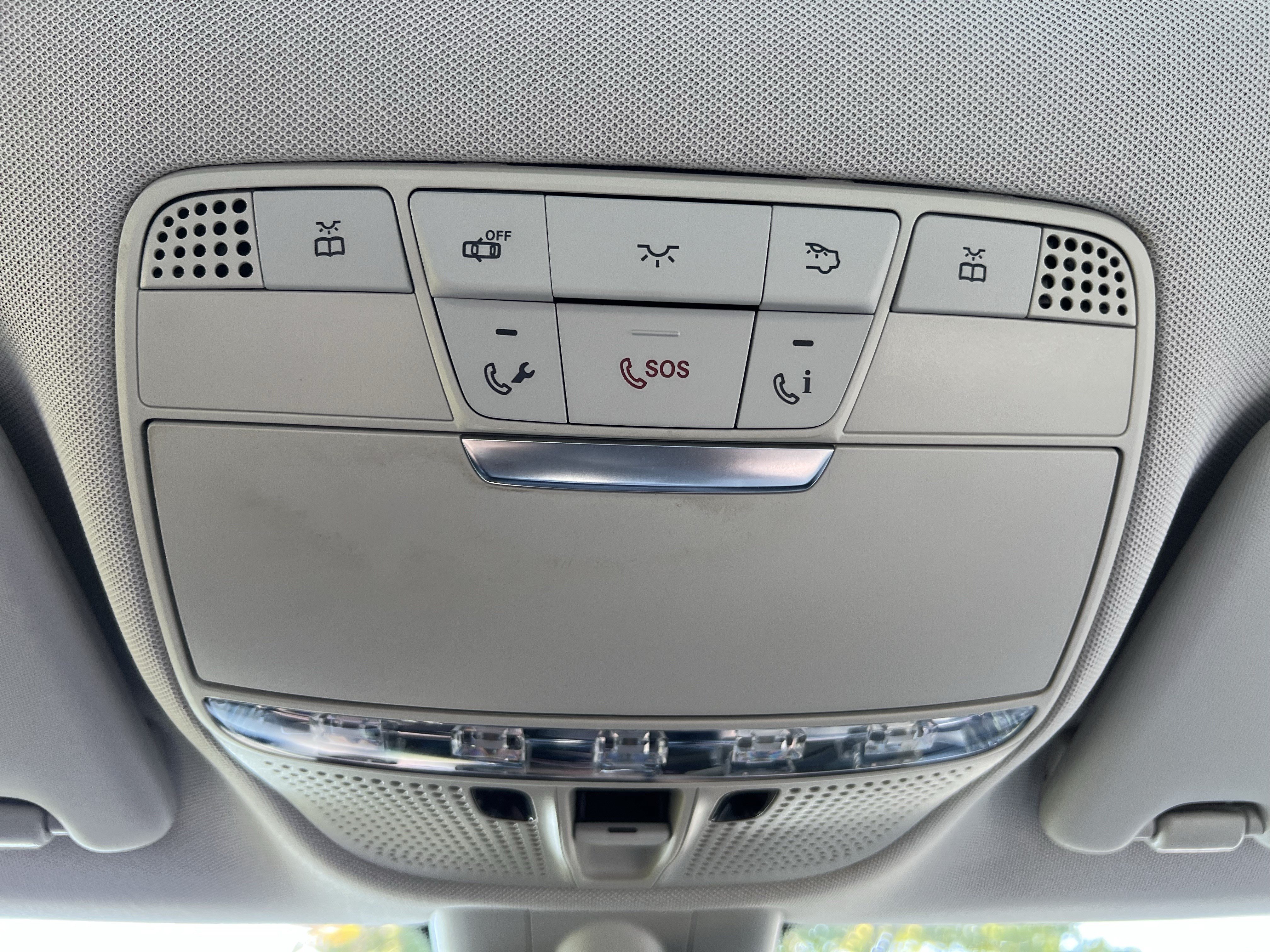Used 2017 Mercedes-Benz C 300 Sedan image 28