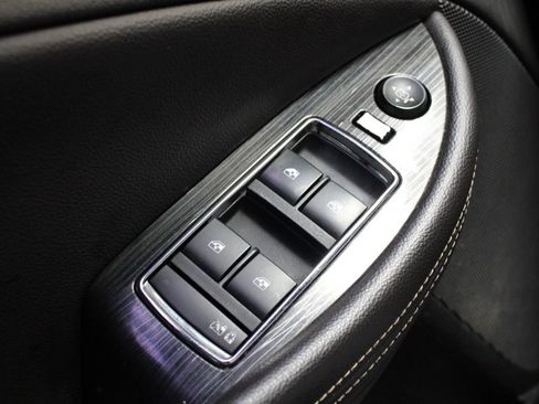 Used 2018 Chevrolet Impala LT FWD image 9