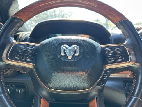 Used 2022 RAM 3500 Limited image 18