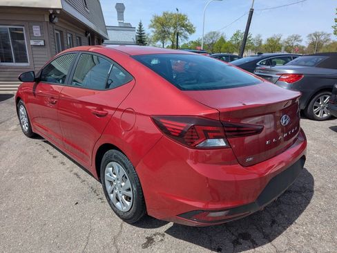 Used 2019 Hyundai Elantra SE FWD image 5