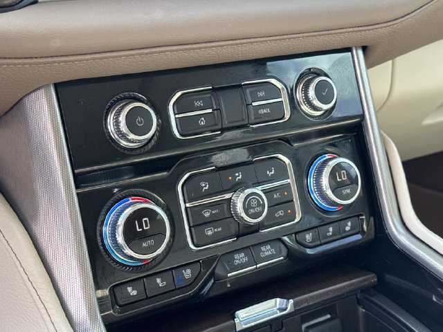 Used 2024 GMC Yukon Denali w/ Max Trailering Package AWD/4WD image 27