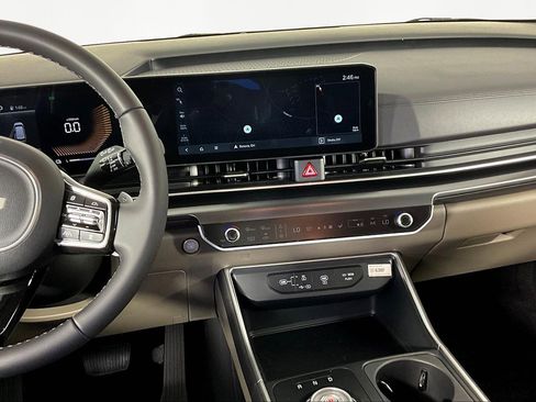 New 2026 Kia Carnival LXS FWD image 11