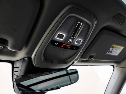 Used 2023 Volvo XC60 B5 Plus image 26