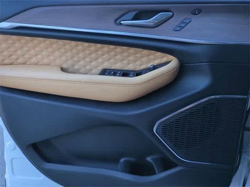 New 2025 Jeep Grand Cherokee Summit image 32