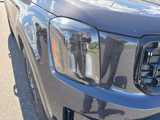 Used 2025 Kia Telluride SX Prestige X-Pro AWD/4WD image 12