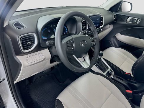 New 2026 Hyundai Venue SEL FWD image 9