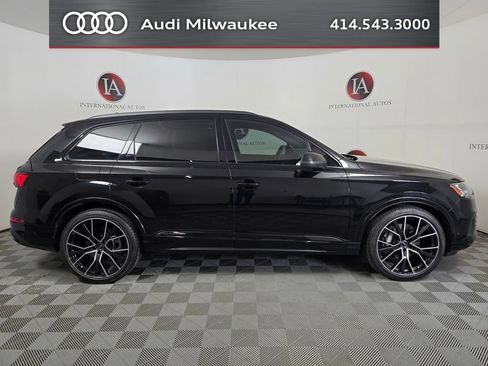 Used 2023 Audi Q7 3.0T Prestige w/ Prestige Package AWD/4WD image 3
