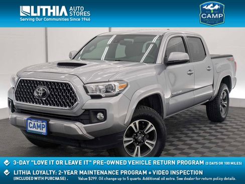 Used 2019 Toyota Tacoma TRD Sport image 1