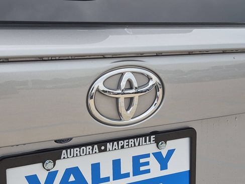 Used 2019 Toyota RAV4 Limited w/ Cold Weather Package AWD/4WD image 30