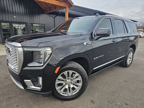 Used 2021 GMC Yukon Denali w/ Denali Premium Package image 1