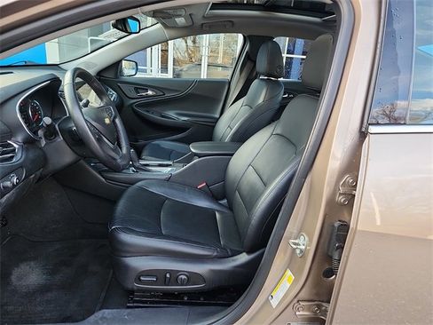 Used 2018 Chevrolet Malibu LT w/ Leather Package image 13